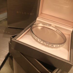Bvlgari White Gold Diamond Bangle Bracelet - 18kt